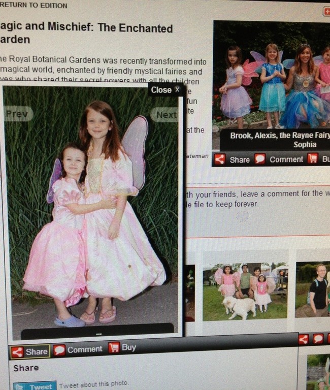 Girlies Appear in Snap